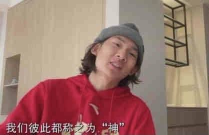 巴萨公告写道：“一线队球员马科斯-阿隆索因腰部疼痛缺阵，具体复出时间视恢复情况而定。